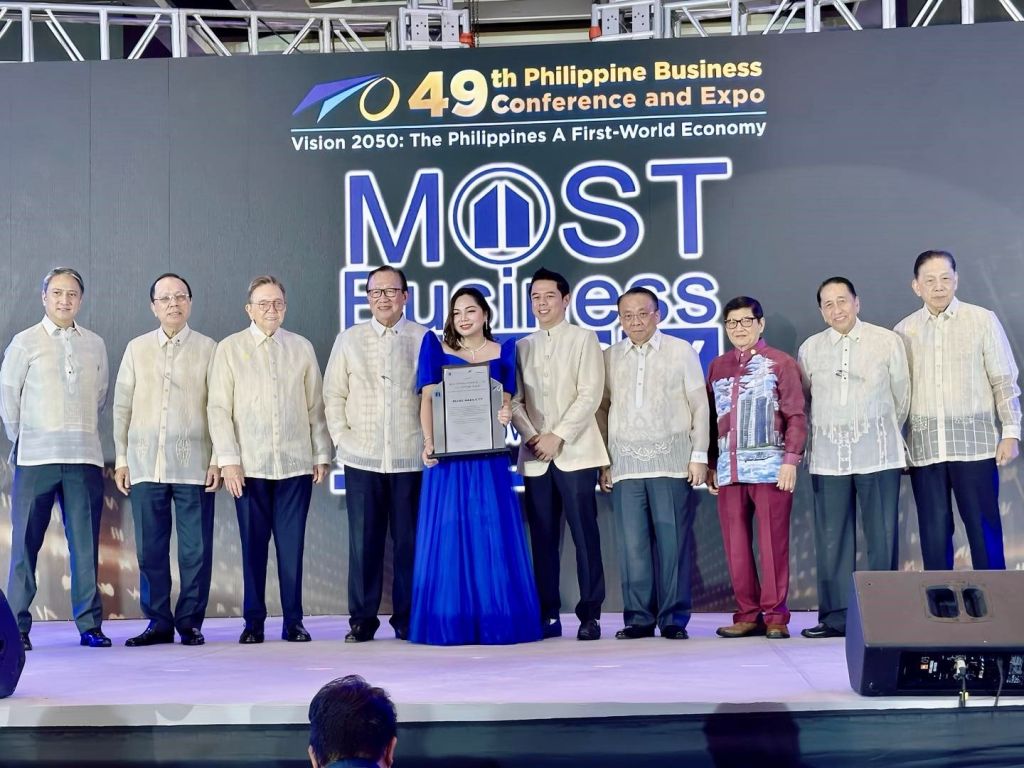 Tagbilaran City Clinches Business-Friendly LGU Hall of Fame&nbsp;Award